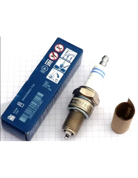 Свеча BOSCH WR7DC+ 0 242 235 663 для бензогенератора